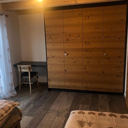Grand Appartement Avec Terrasse A Chez-Les-Reuses Orsières Exterior foto